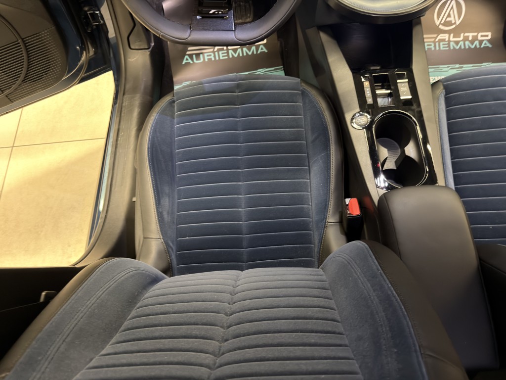 LANCIA YPSLON 1200 HYBRID 110 CV  EDIZIONE CASSINA 